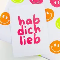 Bow & Hummingbird Bow & Hummingbird Postkarte "hab dich lieb" aus Recyclingpapier – Produktbild 1 von 1