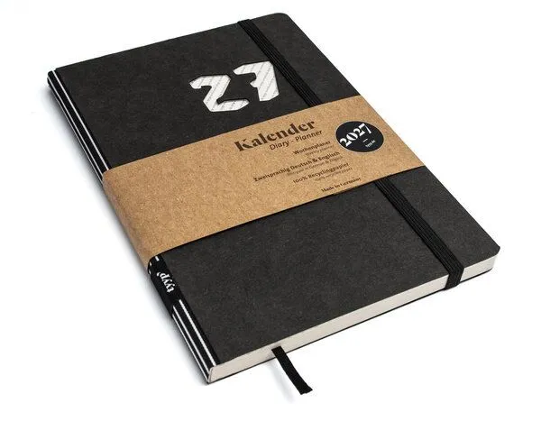tyyp tyyp Taschenkalender 2027 schwarz – achtsam planen auf Recyclingpapier – A5, vegan & handgefertigt, Gestreift s/w, – Produktbild 1 von 4