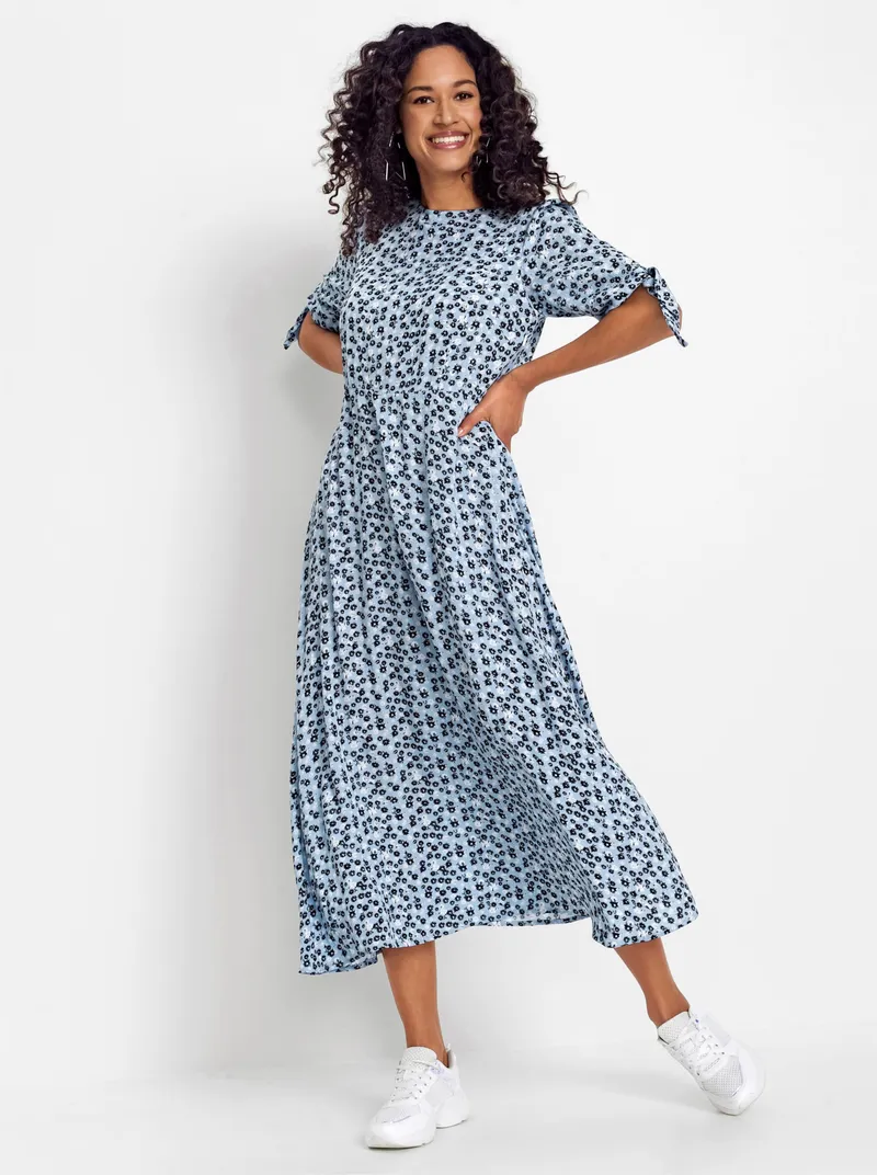 Witt Blumenkleid, Hellblau-schwarz-bedruckt, – Produktbild 1 von 1