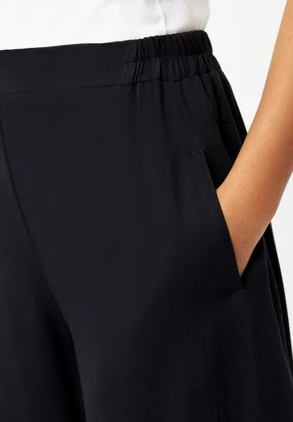 Givn Berlin Givn Berlin Culotte aus Ecovero Modell: Anna, Schwarz, – Produktbild 3 von 7