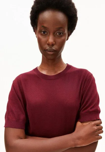 ARMEDANGELS ARMEDANGELS FINE KNIT Damen Strickshirt aus TENCEL Modal Mix, Velvet red, – Produktbild 2 von 3