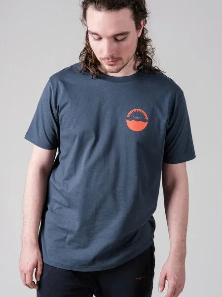 FANTASTIC REALITY STUDIOS Fantastic Reality Studios Welcome T-Shirt – Bio-Baumwolle, Unisex, Blau, – Produktbild 2 von 4