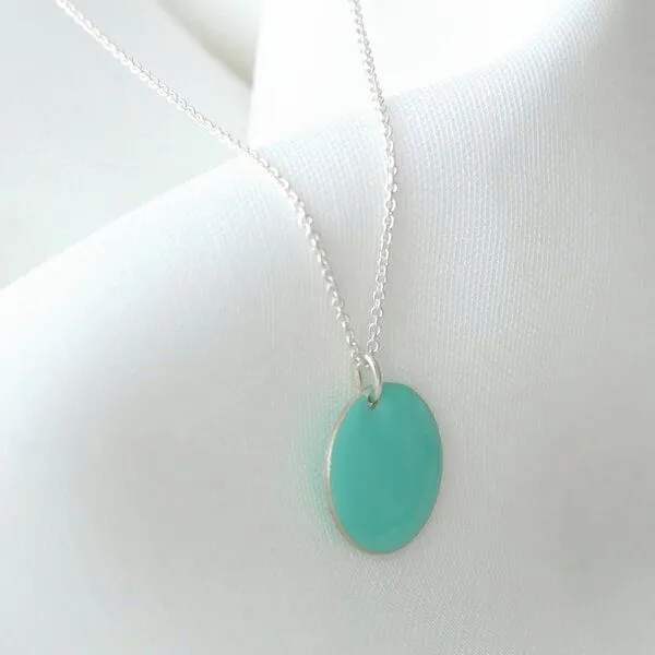 BELLYBIRD Jewellery BELLYBIRD Jewellery Halskette - emailliertes Plättchen, Anhänger aus Silber mit Emaille, Mint, – Produktbild 1 von 6