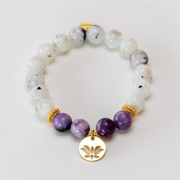 Divasya Divasya Armband "Golden Lotus" aus echten Natursteinen bzw. Halbedelsteinen, Lila, – Produktbild 3 von 4