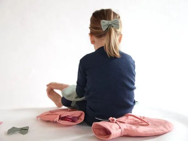 werkvoll by Lena Peter werkvoll by Lena Peter Handgefertige Haarspange LINE, Mint, – Produktbild 3 von 4