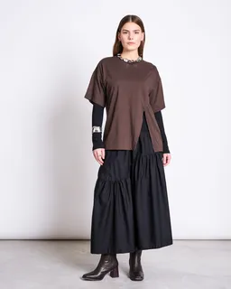 JAN N JUNE JAN 'N JUNE Damen vegan T-Shirt Schlitz Nadil Schlammbraun – Produktbild 1 von 1