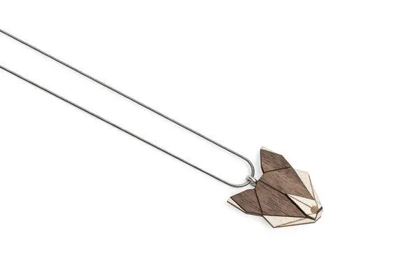 BeWooden BeWooden Halskette Wolf | Kette mit Anhänger aus Holz, Wolf, – Produktbild 2 von 4