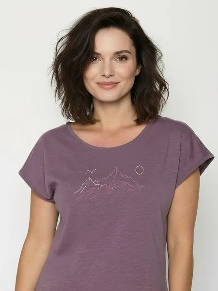 GreenBomb GREENBOMB Nature Contours Cool - Lässiges T-Shirt aus Bio-Baumwolle / hochwertiger Print / GOTS / Fair & Vegan, Lila (moorberry), – Produktbild 2 von 4