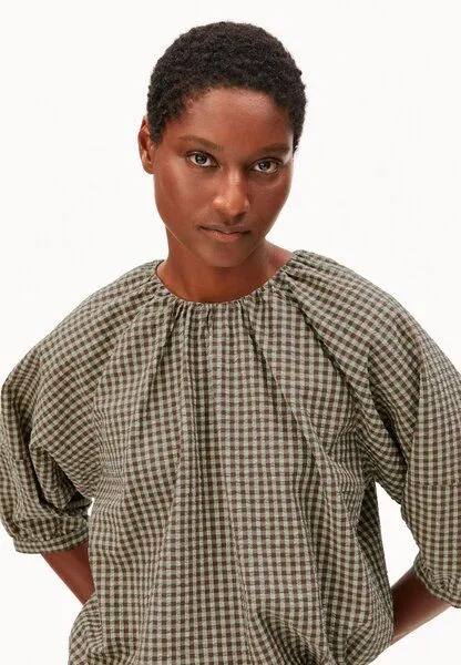 ARMEDANGELS ARMEDANGELS VICHY SEERSUCKER Damen Bluse aus 100% Bio-Baumwolle, Foam-dried palm, – Produktbild 3 von 4