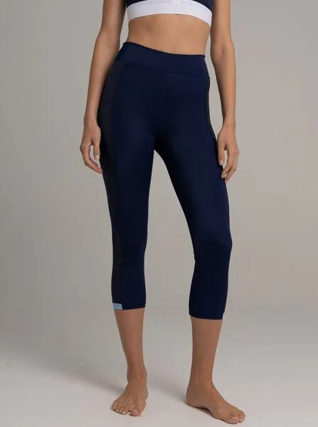 Bodyguard Bodyguard Honolulu 3/4 Leggings aus ECONYL® mit Seitentasche, Nachtblau, – Produktbild 2 von 4