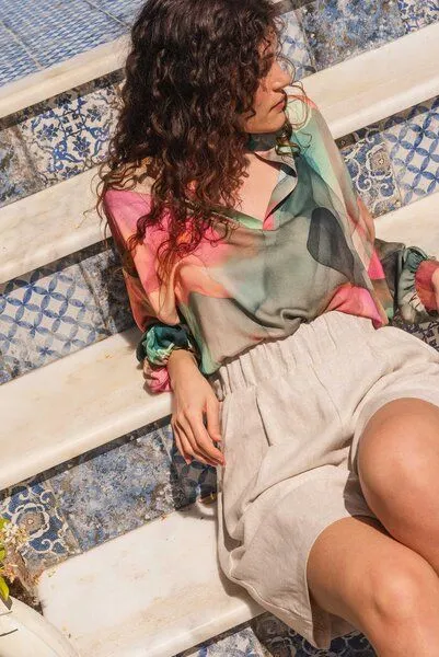 WiDDA berlin WiDDA berlin gemusterte Bluse MONYA clouds aus ECOVERO® – Produktbild 3 von 3