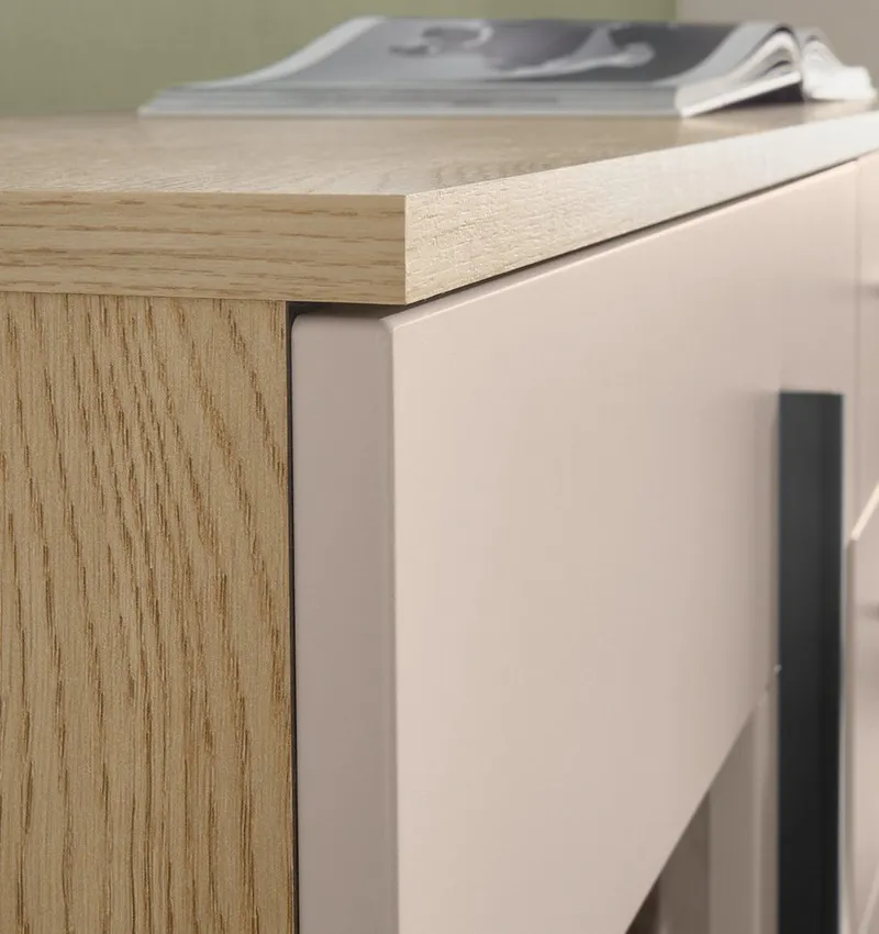 Furn.Design Highboard Design-D (Vitrinenschrank in Kaschmir / Sand und Eiche, 2-türig, 90 x 140 cm), mit viel Stauraum, Beige, – Produktbild 5 von 5