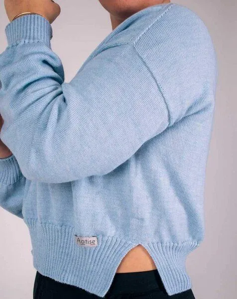 Aatise Aatise Zundry Damen Pullover mit halsnahem Rundkragen 100% Merinowolle muesling free Made in France, Blau, – Produktbild 2 von 4