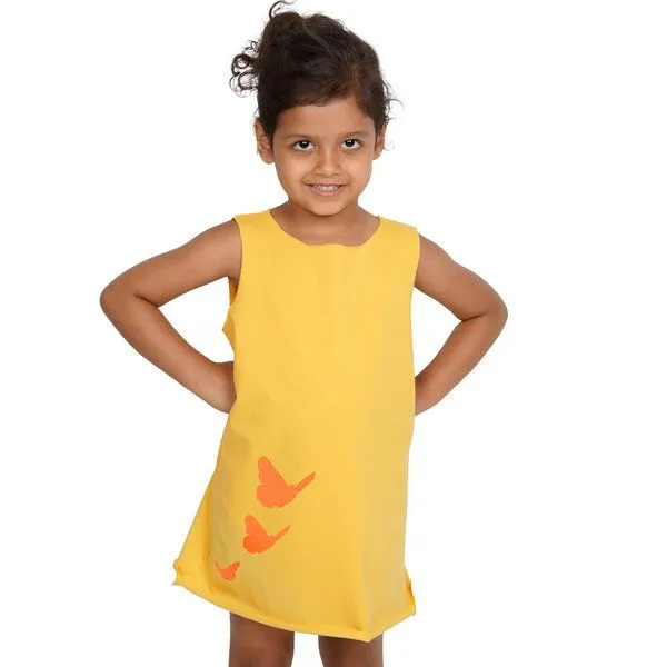 HANDGEDRUCKT HANDGEDRUCKT "Schmetterlinge" Kleid, Maisgelb, – Produktbild 1 von 3