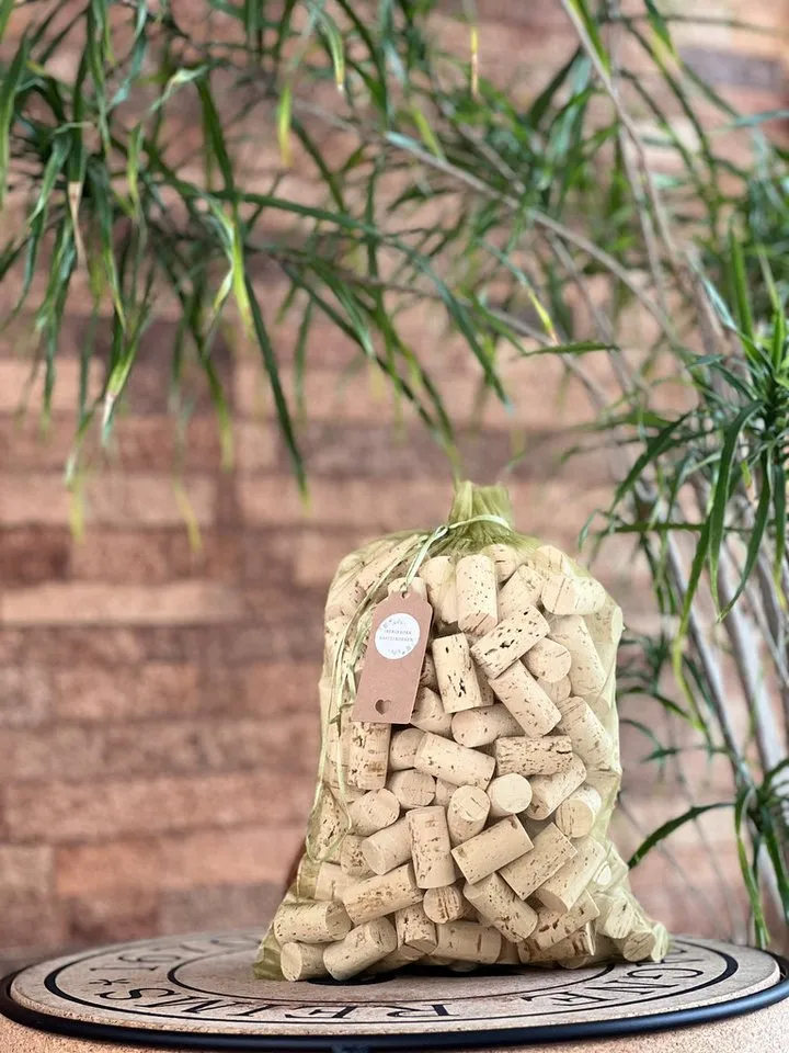 Iberia Kork Bastelnaturmaterial 200 Stück Bastelkorken aus Natur Kork, Beige, – Produktbild 4 von 5