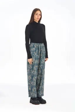 KOMODO KOMODO Damen vegan Hose Dream Blue Mit Blumenmuster – Produktbild 1 von 1