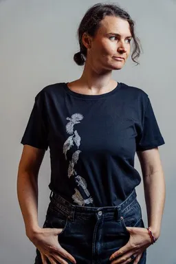 NanMa NanMa Shirt Vögel | Bio-Baumwolle | lokal handbedruckt in Österreich | Damen | loose fit | schwarz – Produktbild 1 von 1