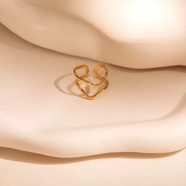 ELEKTROPULLI Größenverstellbarer Wave Double Ring von Elektropulli, Gold, – Produktbild 4 von 4