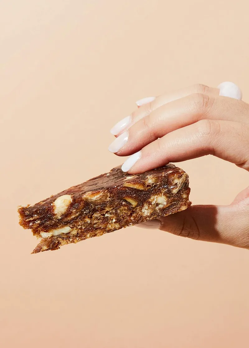 KoRo Dattelbrot mit Mandeln 500 g – Produktbild 4 von 5