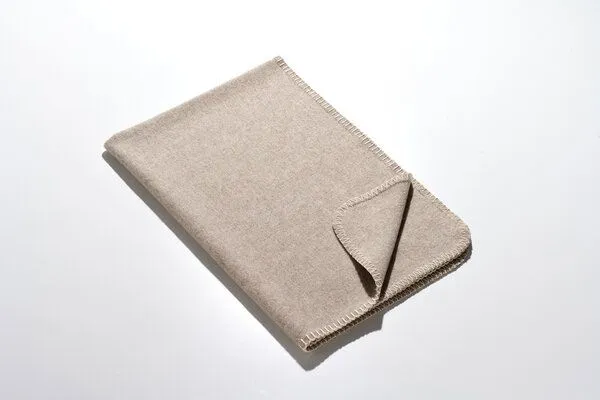 Kaipara - Merino Sportswear Kaipara - Merino Sportswear Die Kleine Decke - Merino-Decke 70 cm x 100 cm (270g), Grau, – Produktbild 1 von 1