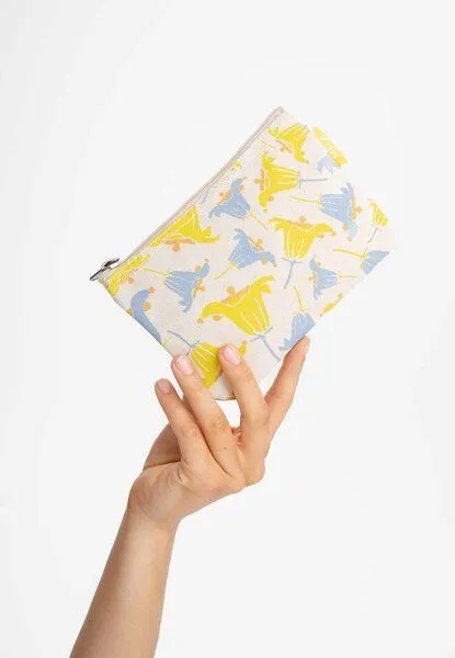 MELA Kleine Kosmetiktasche | von MELA | Fairtrade & GOTS zertifiziert, Greige / bellflower print, – Produktbild 1 von 2