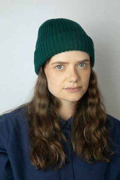 Kiwistories Kiwistories Strickmütze Slim Fit anliegend aus Merino-Wolle Unisex, Grün, – Produktbild 2 von 3
