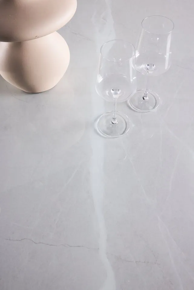 Venture Home Esstisch Härön, runder Esstisch Ø 120 cm mit Glasplatte und Holzfuß, FSC, Esszimmertisch, transparente Platte, MDF-Mittelfuß, gerippt, hell, Weiß, – Produktbild 5 von 5