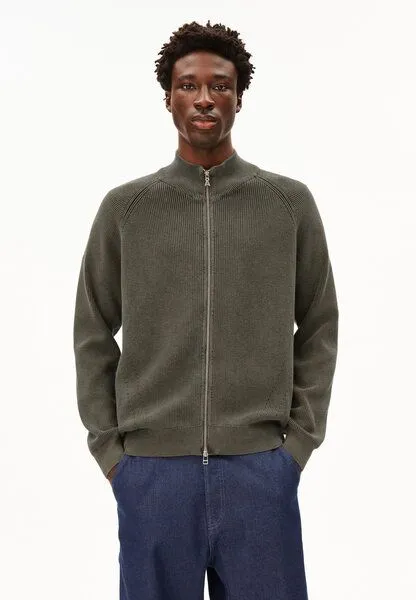 ARMEDANGELS ARMEDANGELS AARTYOM GMT DYE Herren Pullover aus Bio-Baumwolle, Forest pine, – Produktbild 1 von 4