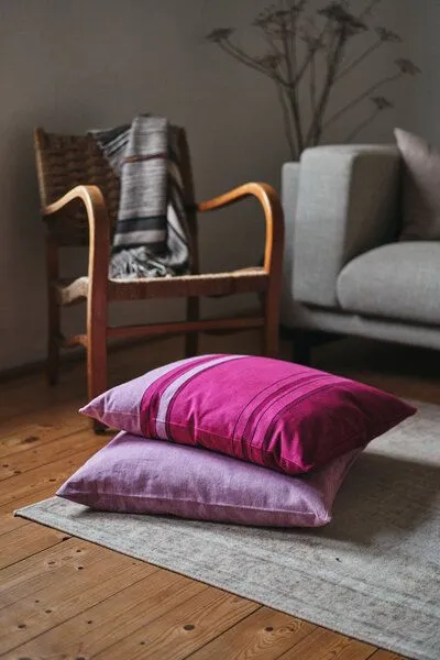 HängemattenGlück HängemattenGlück Sofakissen / Kopfkissen aus reiner Bio Baumwolle (Bezug und Füllung) 60x60cm Lilatöne, Rose (rosa), – Produktbild 3 von 4