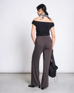 JAN N JUNE JAN N JUNE Damen vegan Hose Wide Kiso Schlammbraun – Produktbild 1 von 1