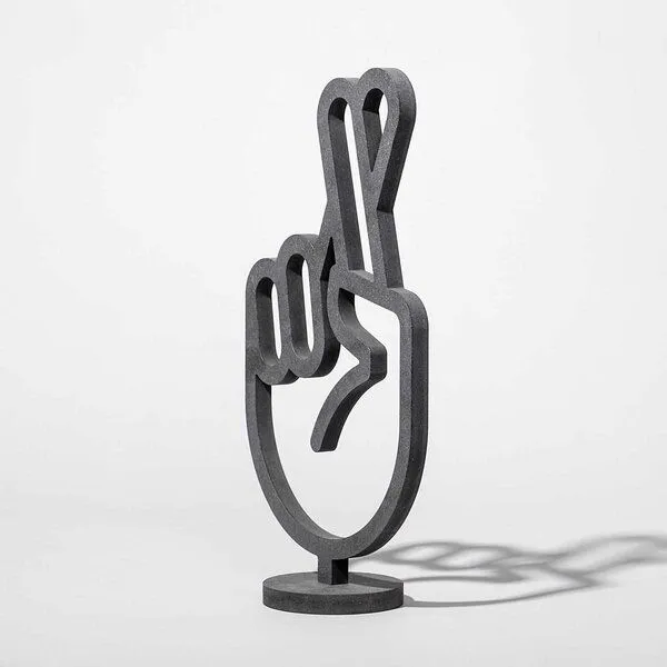 Fyngers Fyngers Dekorationsobjekt gefräst aus Valchromat - Modell Fingers Crossed – Produktbild 2 von 4