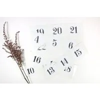 STUDIO KARAMELO STUDIO KARAMELO Adventskalender Zahlen | 24 Adventskalenderzahlen zum Aufkleben | Recyclingpapier – Produktbild 1 von 1