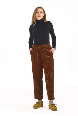 KOMODO KOMODO Damen vegan Hose Dream Aus Cord Farbe Kastanie – Produktbild 1 von 1