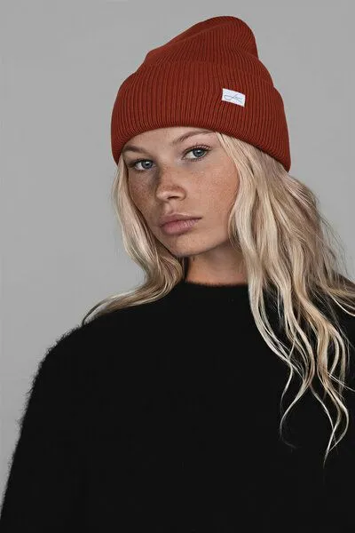 Lou-i Lou-i Mütze mit Umschlag Merinowolle Beanie, Rostrot, – Produktbild 2 von 3