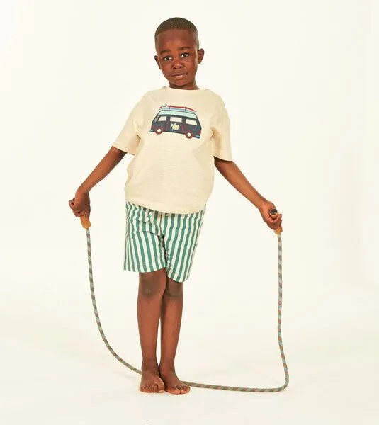 Sense Organics & friends in cooperation with GARY MASH Sense Organics & friends in cooperation with GARY MASH Kinder T-Shirt mit Applikation aus Biobaumwolle, Camper (beige), – Produktbild 2 von 4