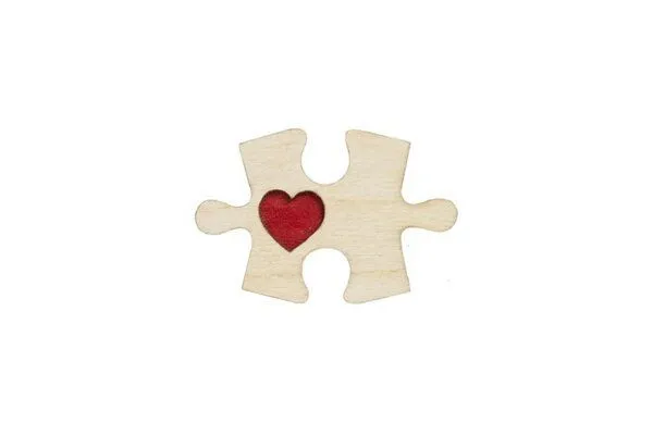 BeWooden BeWooden Broschen aus Holz für Paare – Puzzle – Produktbild 3 von 4