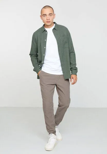 recolution Herren Hemd aus Bio-Baumwolle - BAMBOO - recolution, Deep green (grün), – Produktbild 4 von 4
