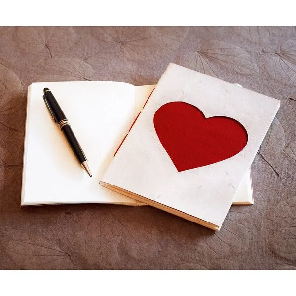 Sundara Sundara Notizbuch-Set „Love“ aus handgeschöpftem Biobaumwoll-Papier – Produktbild 3 von 3