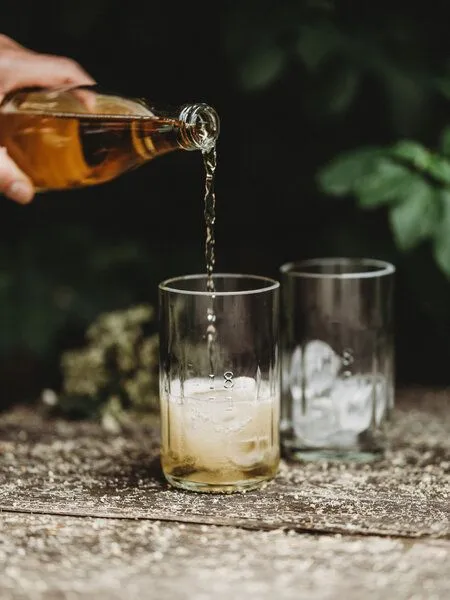 MaBe MaBe Trink Glas mit Struktur UPCYCLING – Produktbild 4 von 4