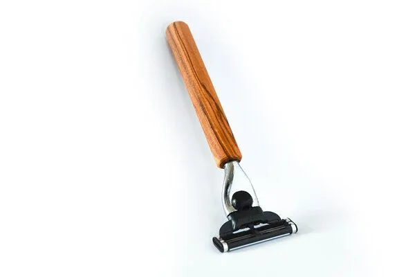 Olivenholz erleben Olivenholz erleben Nassrasierer mit Olivenholzgriff "Watzmann" M3 – Produktbild 1 von 3