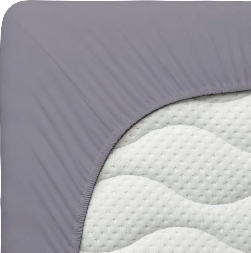 Schlafgut Schlafgut Spannbettlaken PREMIUM Mako-Zwirn-Jersey, 220 g/m², 95% Bio-Baumwolle, 5% Elasthan, Mako-Zwirn-Jersey, Gummizug: rundum, (1 Stück), Bettlaken bis 30 cm Höhe, PREMIUM-Qualität langlebig, perfekter Sitz, Grau, – Produktbild 4 von 5