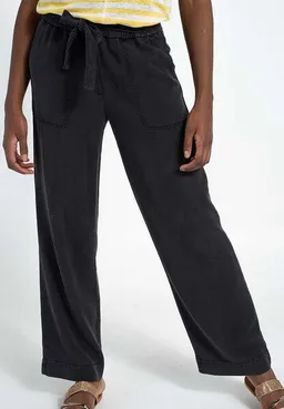 Alma & Lovis Alma & Lovis Marlenehose aus 100% Tencel | Tencel Marlene – Produktbild 1 von 1
