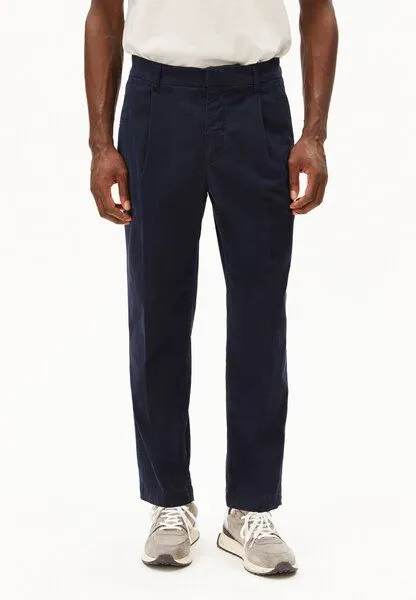 ARMEDANGELS ARMEDANGELS TAAMIR PLEATED Herren Chinohose aus Bio-Baumwolle, Night sky, – Produktbild 1 von 3