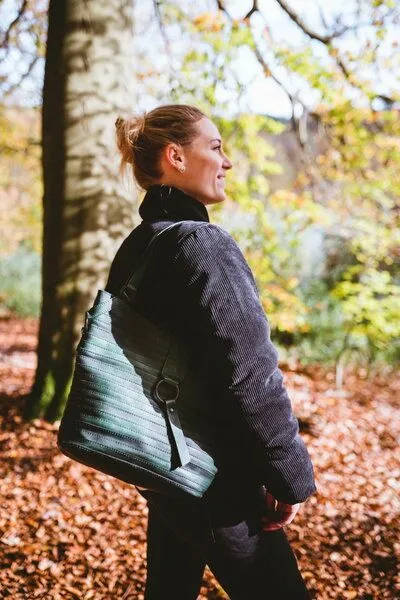 manbefair manbefair Shopper Berlin Leder, Grün, – Produktbild 4 von 4