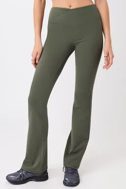 mandala MANDALA Damen vegan Sporthose Flared Leaf – Produktbild 1 von 1