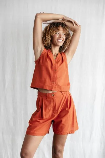 Jyoti - Fair Works Jyoti - Fair Works Bio-Baumwoll Shorts Kamalia Terracotta, Terracotta, – Produktbild 3 von 4
