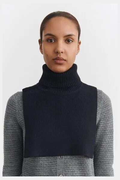FUB FUB - Neckwarmer Merino, Blau (navy), – Produktbild 2 von 3