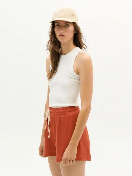 thinking mu thinking mu Shorts - Trash Sue - aus recyceltem Polyester & Baumwolle, Crimson (rot), – Produktbild 4 von 4