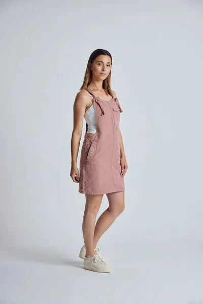 Flax and Loom Flax and Loom Leinen Latzkleid Peggy, Retro pink (rosa), – Produktbild 3 von 7