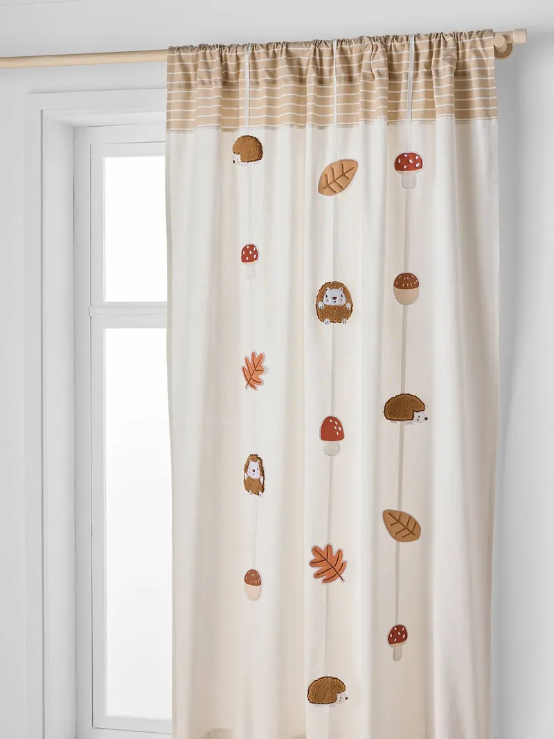 Vertbaudet Voile-Vorhang IGEL mit Tunnelzug und Girlande lichtdurchlässig Kinderzimmer, Beige, – Produktbild 1 von 4
